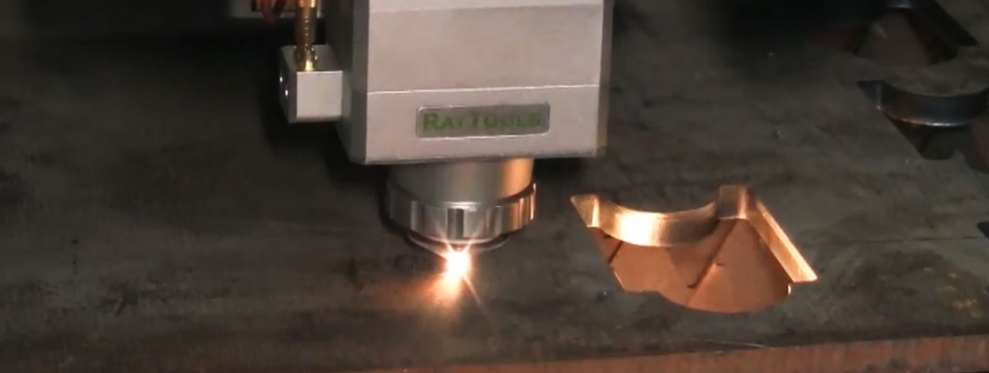 Станок лазерной резки 2KW-12KW